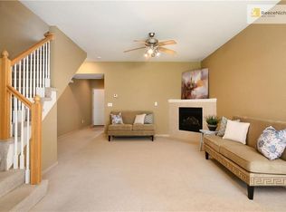 1634 SW Madison St, Lees Summit, MO 64081