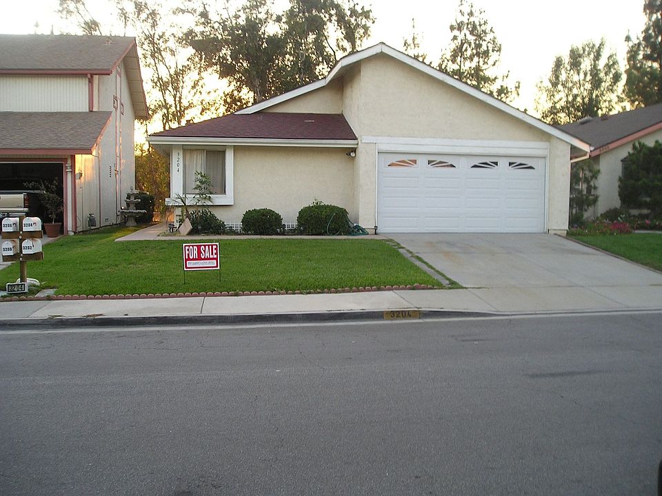 2nd image of 3204 Hacienda Dr