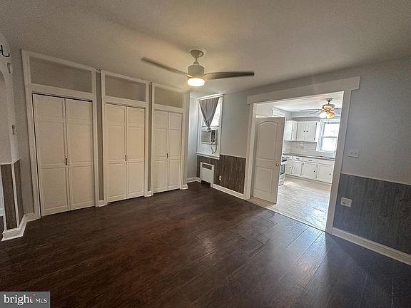 3rd image of 3342 Longshore Ave