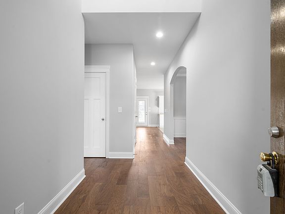 3rd image of 69 Wellington Flds Lot 69
