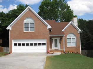 2722 Oak Meadow Ln, Snellville, GA 30078