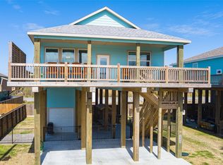 2565 Palm Dr, Crystal Beach, TX 77650