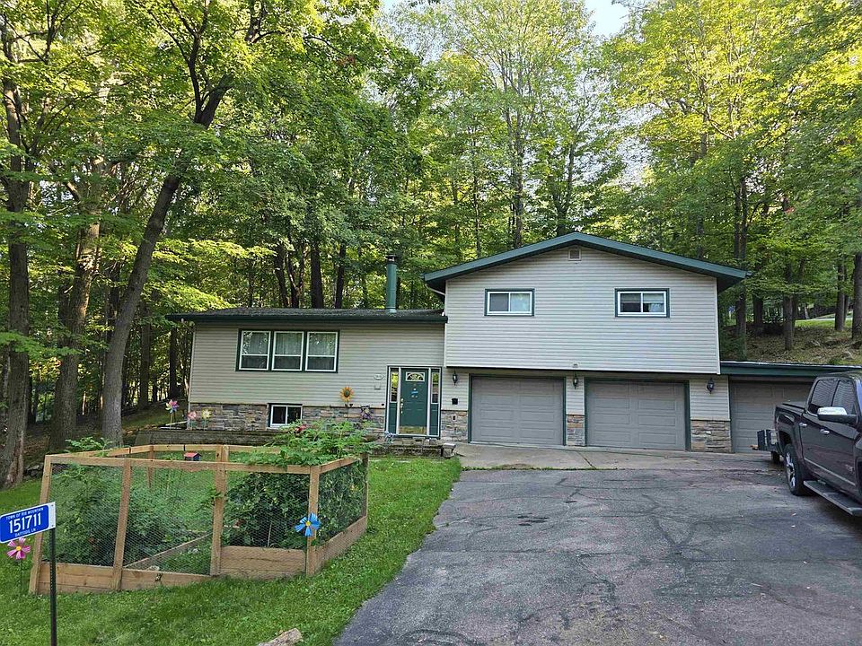 1st image of 151711 DAFFODIL LANE