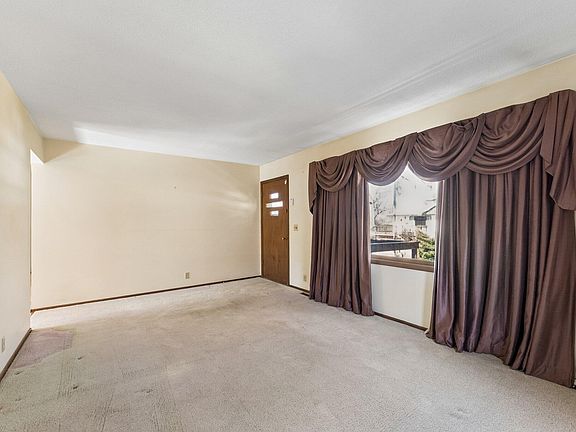 4th image of 311 Morgan St