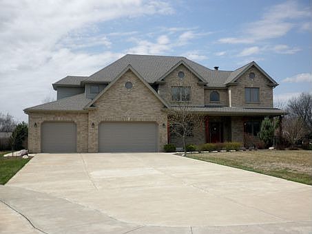 1st image of 19964 Woodhaven Dr
