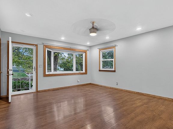 4th image of 1502 Julie Dr