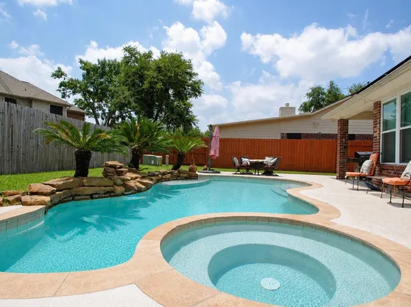9723 Therrell Dr, Houston, TX 77064