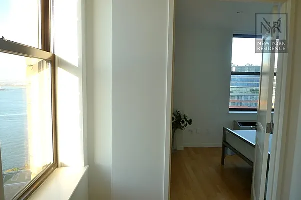 Rented by New York Residence | media 20