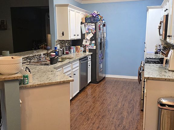 5th image of 2201 Washburn Way