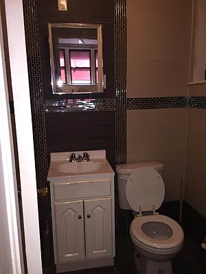 Rented by Miron Realty Group | media 19