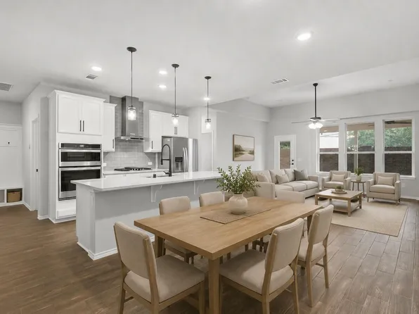 4028 Starbright St, Houston, TX 77018