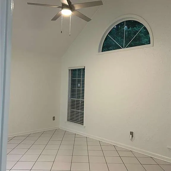 717 Shore Dr — Photo 13
