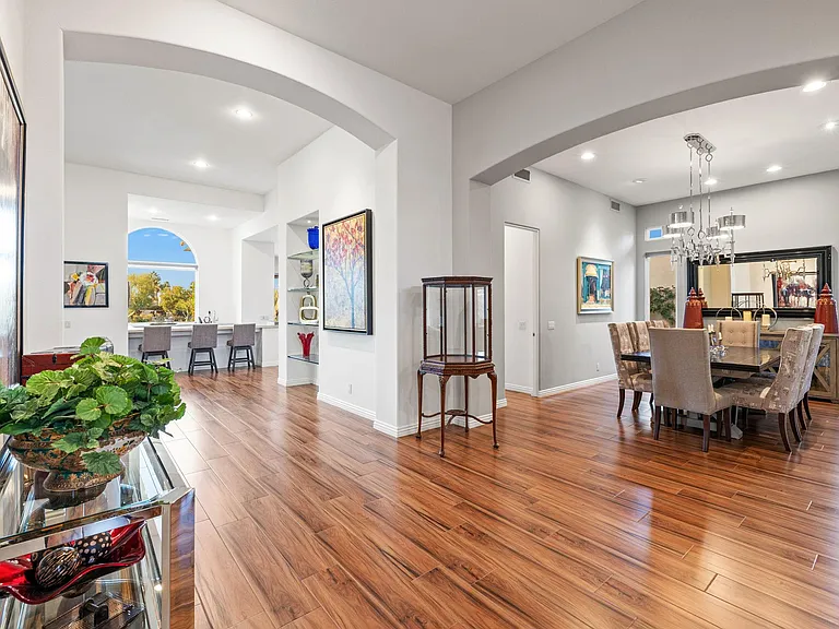 704 Mission Creek Dr — Photo 5