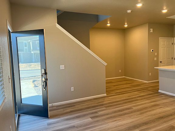 3rd image of 12257 Creamary St