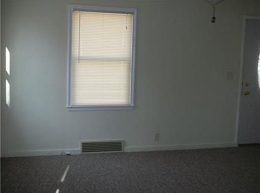 3rd image of 1321 Woodbine Ave