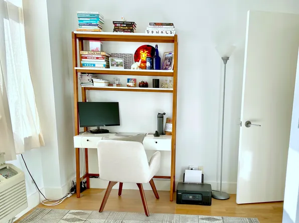 2-26 50th Avenue image 7 of 14