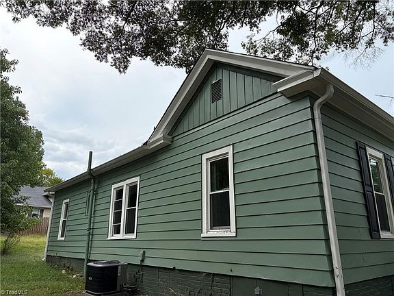 3rd image of 512 Glovenia St