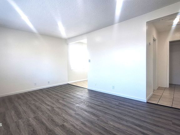 2nd image of 912-914 N Market St #327