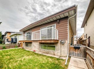 4331 NE 72nd St NW, Calgary, AB T3B 2L1