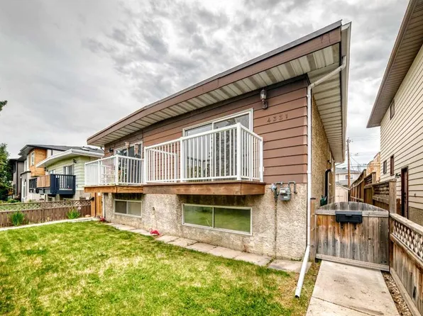 4331 NE 72nd St NW, Calgary, AB T3B 2L1