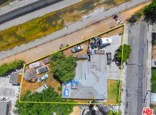 843 W Arbutus St, Compton, CA 90220