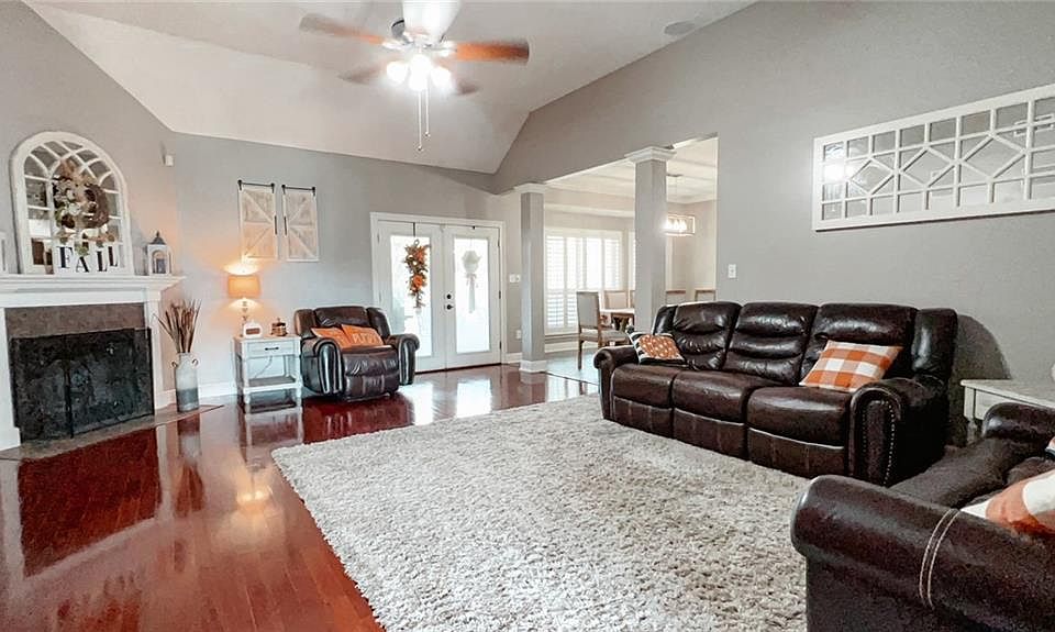 clover0519-MRKK　0728 Amazon.com: Ignition Switch Compatible With Ford Crown Victoria