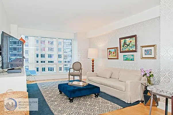 Sold by Metropolitan Property Group | media 16