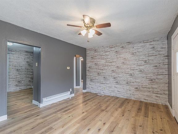 4th image of 2409 Perkins Dr