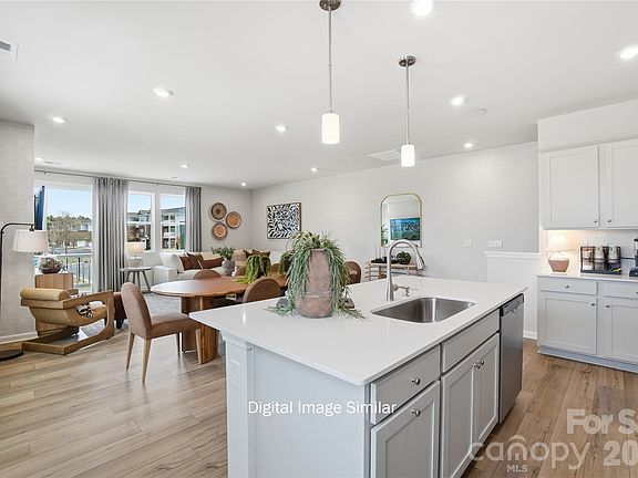 5th image of 611 Markfield St #187