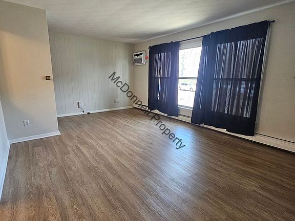 2nd image of 1656-1666 W 42nd St #2