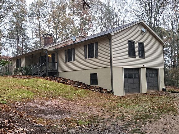 4th image of 373 Rock Chimney Ln