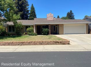 8951 Park Trail Dr, Elk Grove, CA 95624