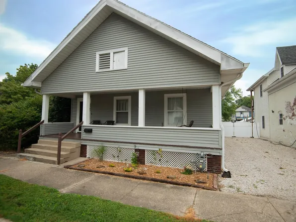 823 N 8th St, Vincennes, IN 47591