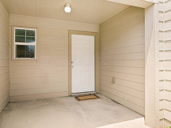 4th image of 3957 Vista Mar Dr