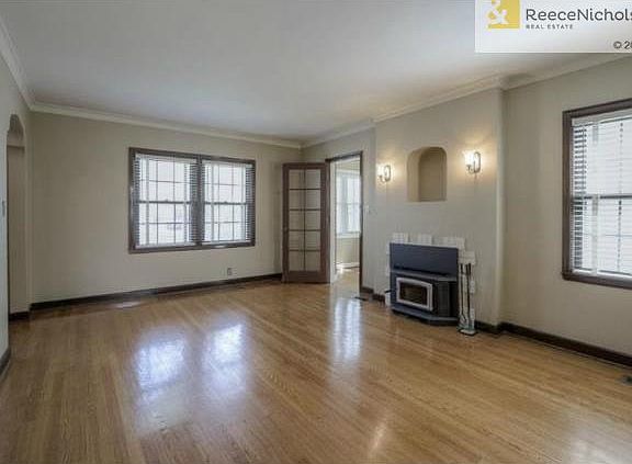 4th image of 7562 Grand Ave