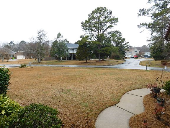 3rd image of 103 Boatswain Dr