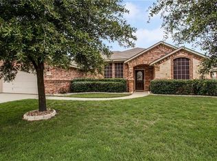 445 Chisholm Trl, Justin, TX 76247