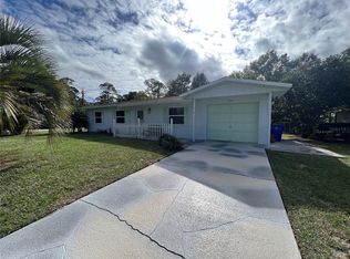 215 Cresthill Ave, Lake Placid, FL 33852