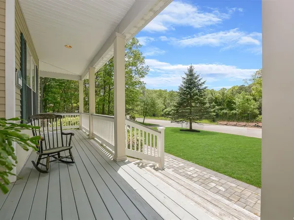 11 Davidson Drive, Manorville, NY 11949