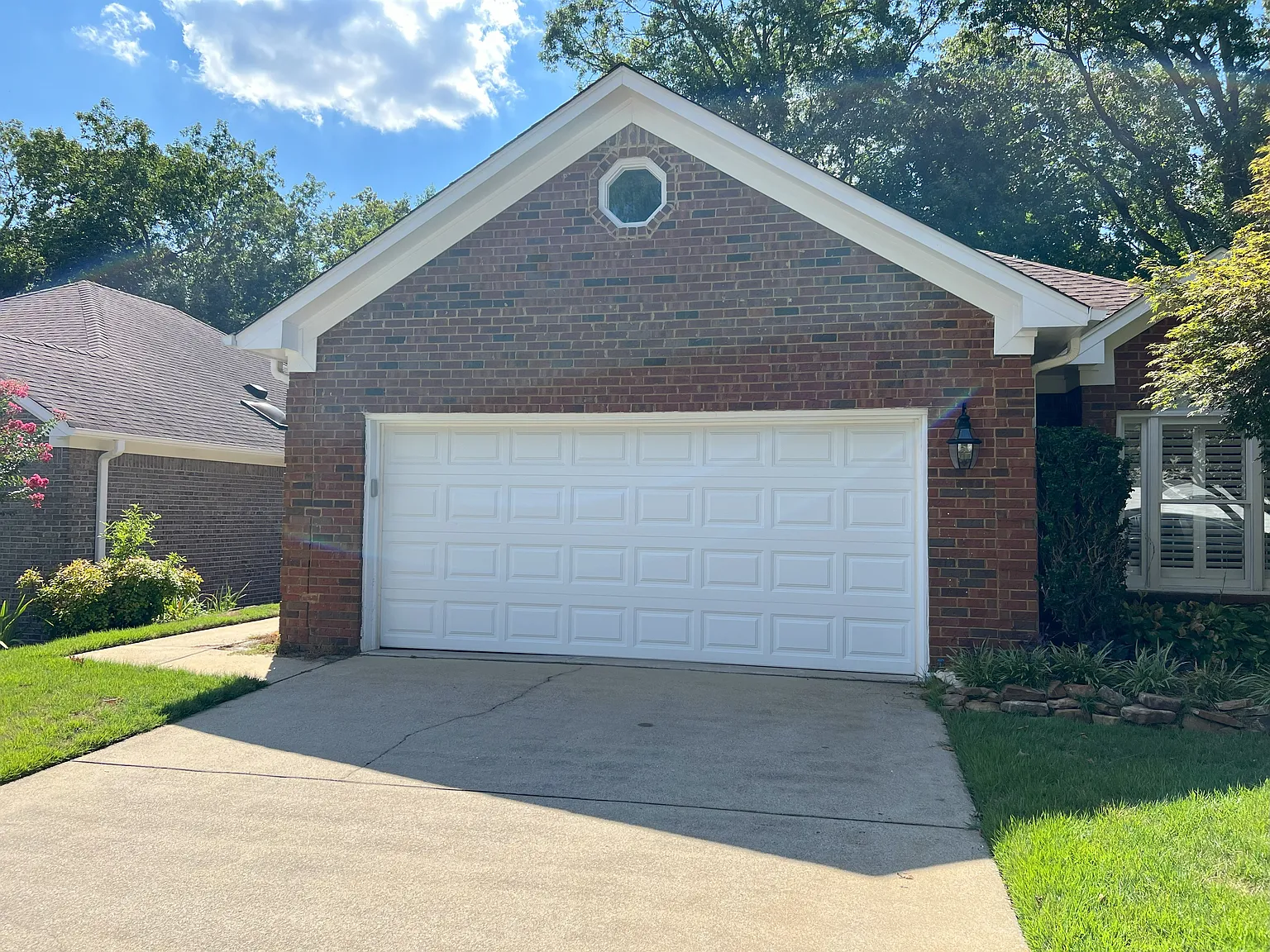 2 bed, 1775 sqft, $2,400 — Photo 2