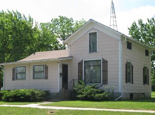 612 E Main St, Butler, IN 46721