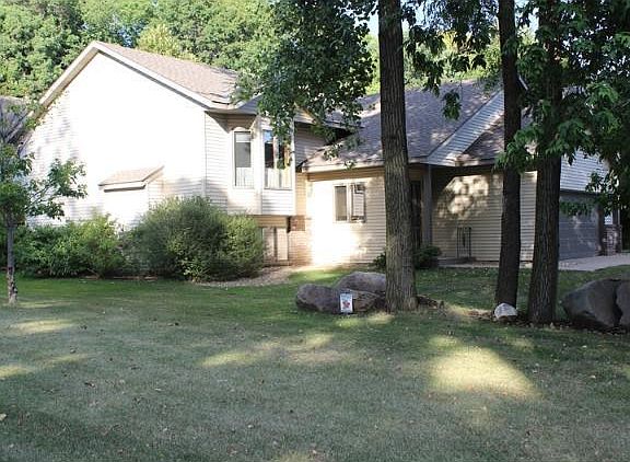 2nd image of 325 Sherwood Ct