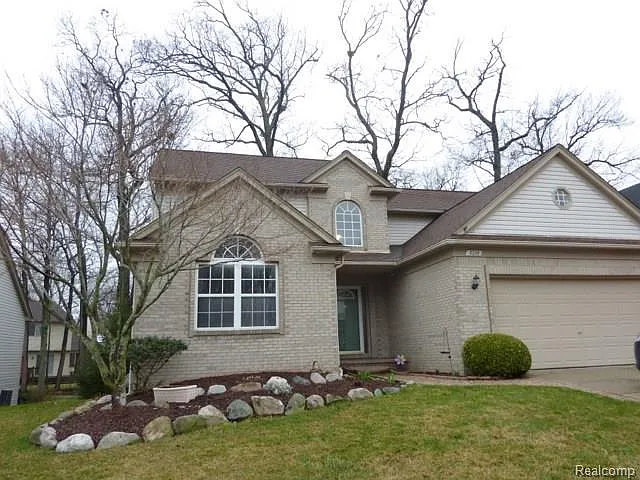 3330 Pin Oak Dr photo 1