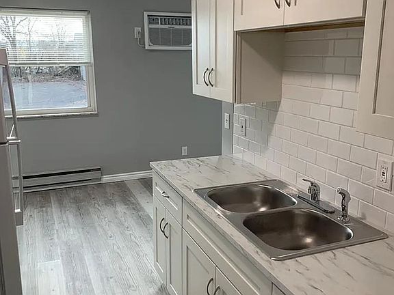3rd image of 4428 Glendale Dr #2