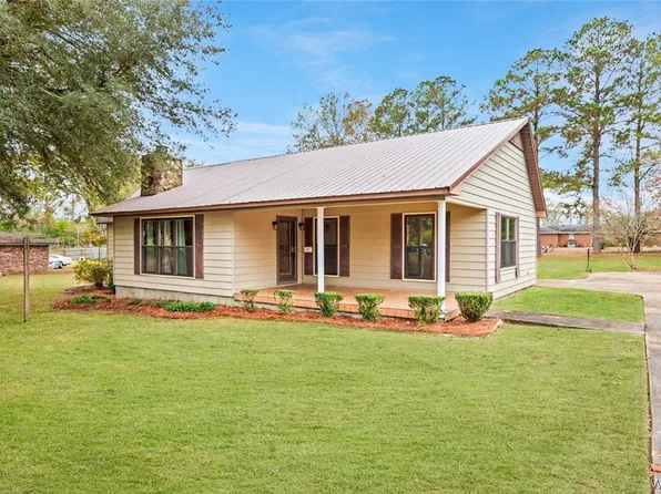 124 Whitfield Ave, Livingston, AL 35470