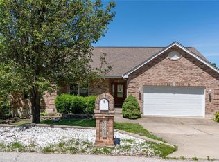 9681 E Vista Dr, Hillsboro, MO 63050