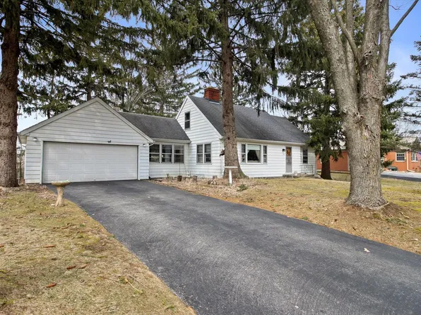 133 Oneida STREET, Delafield, WI 53018