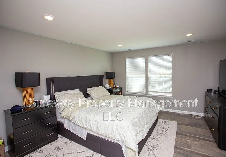 172 Fela Dr — Photo 19