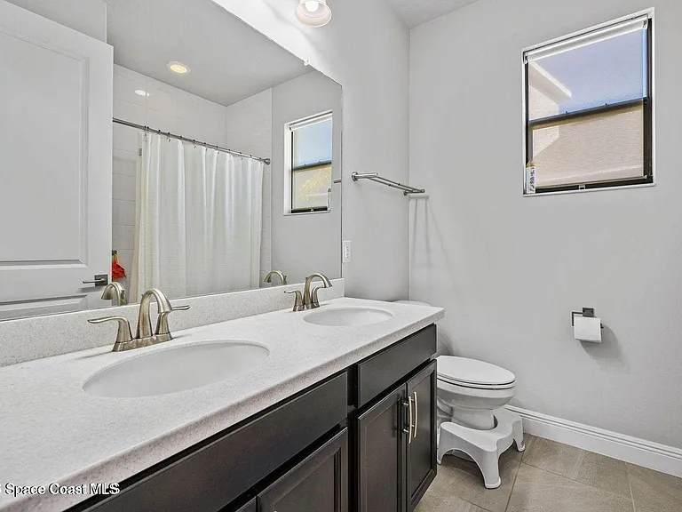 8108 Dobre Way — Photo 15