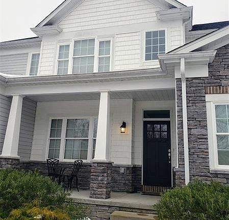 3rd image of 819 Westminster Lane